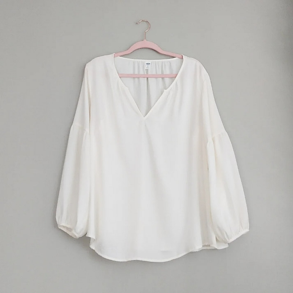 Old Navy White Puff Sleeve Blouse